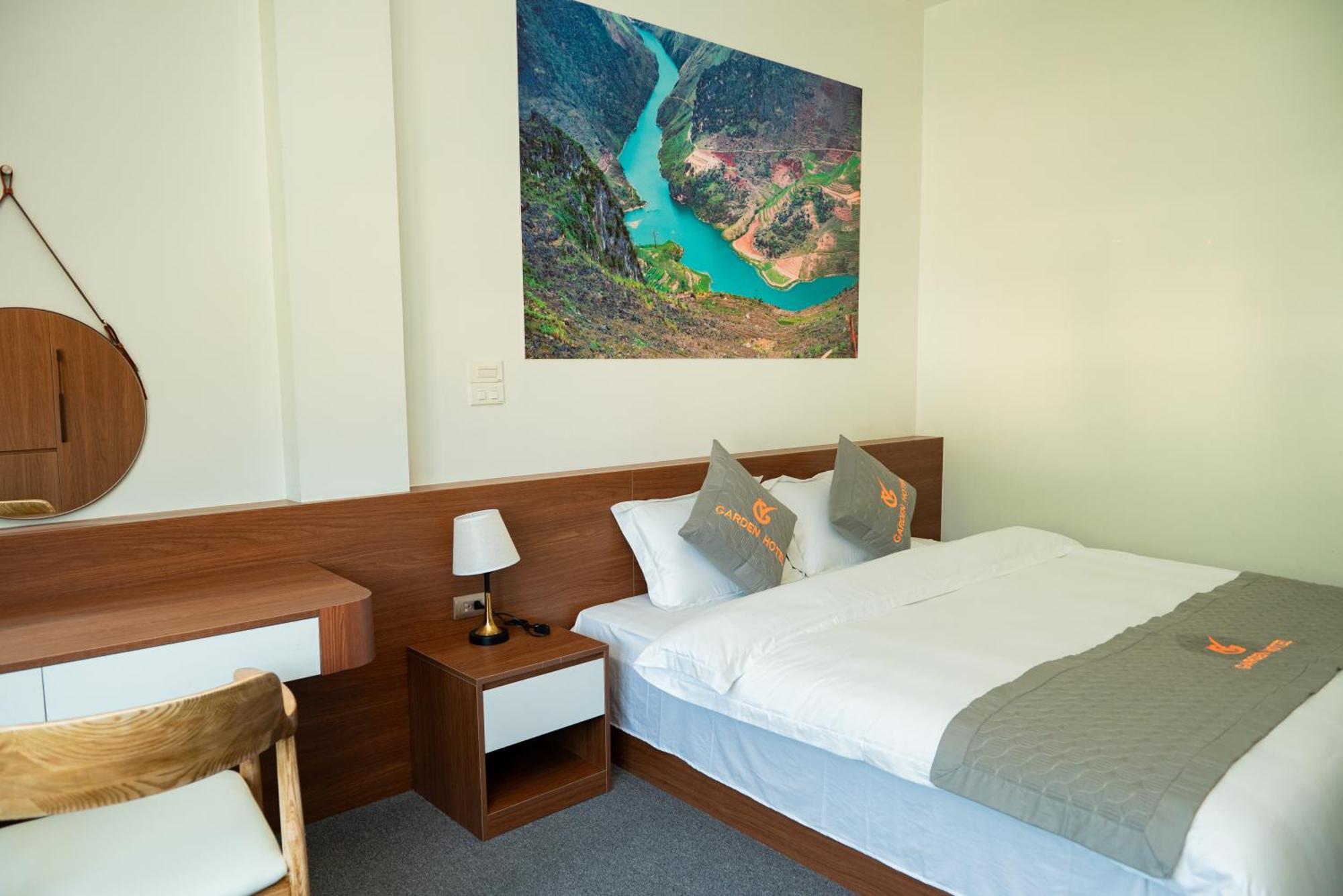 Garden Hotel II Ha Giang Exterior photo